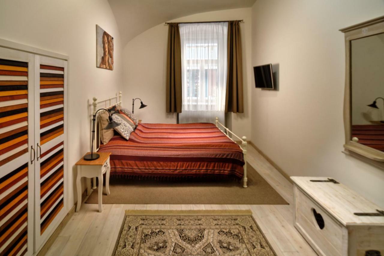 Melody Apartman Эгер Экстерьер фото